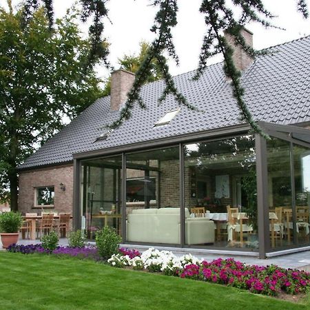 B&B Artiriacumhoeve Zedelgem Esterno foto