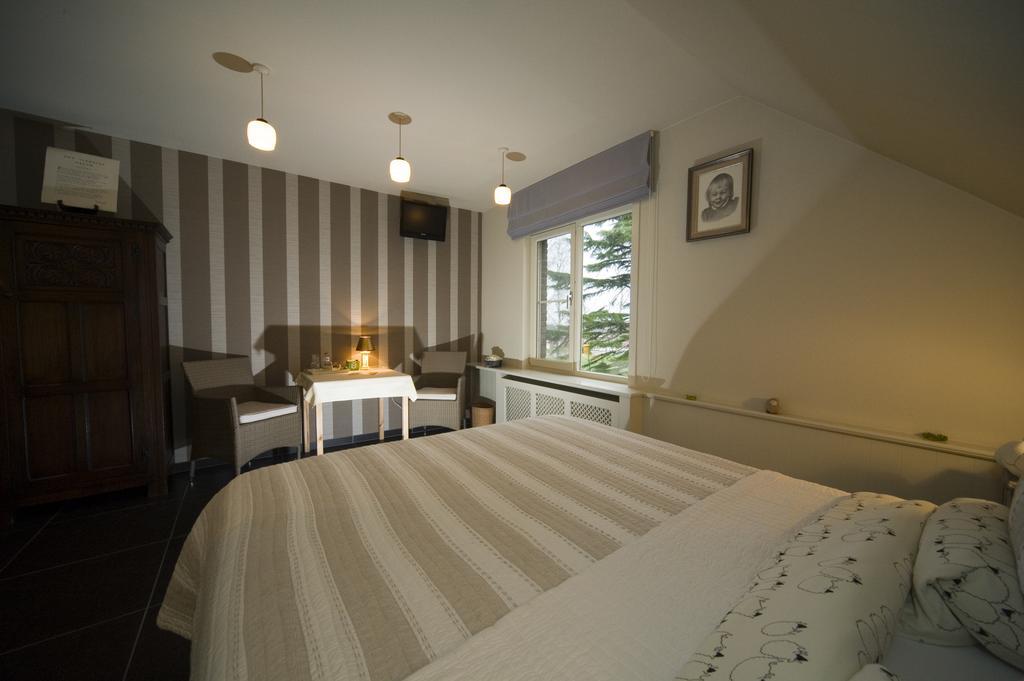B&B Artiriacumhoeve Zedelgem Esterno foto