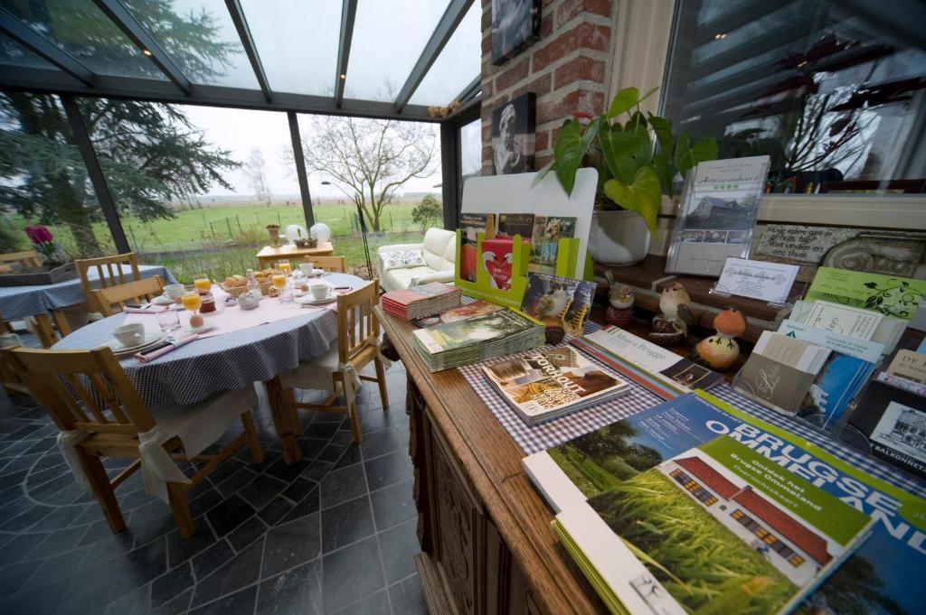 B&B Artiriacumhoeve Zedelgem Esterno foto